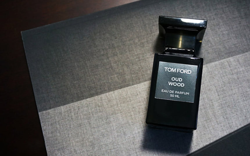 عطر تام فورد عود وود