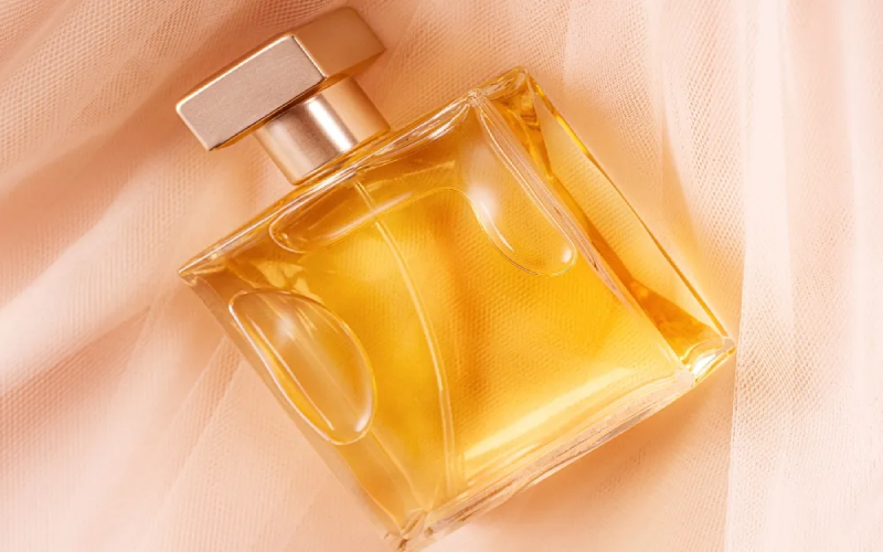 عطر زنانه برای پاییز