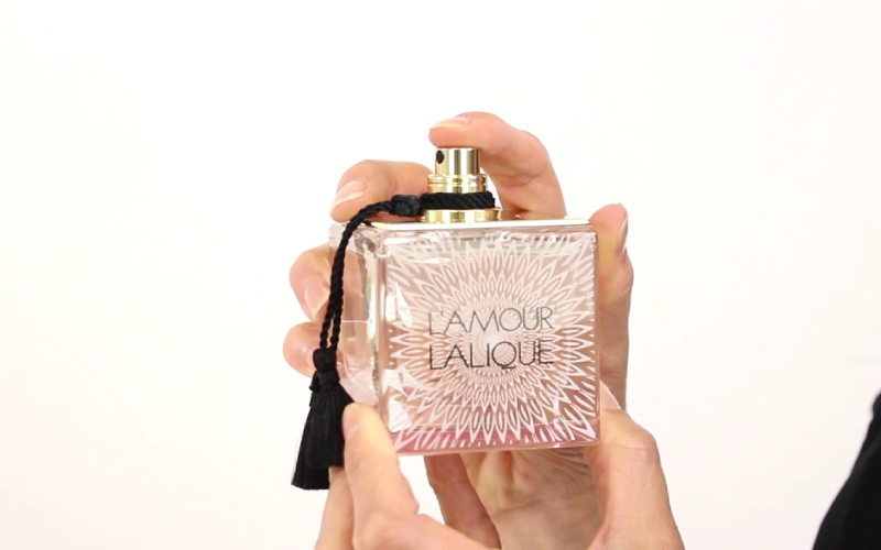 تصویر عطر لالیک لامور