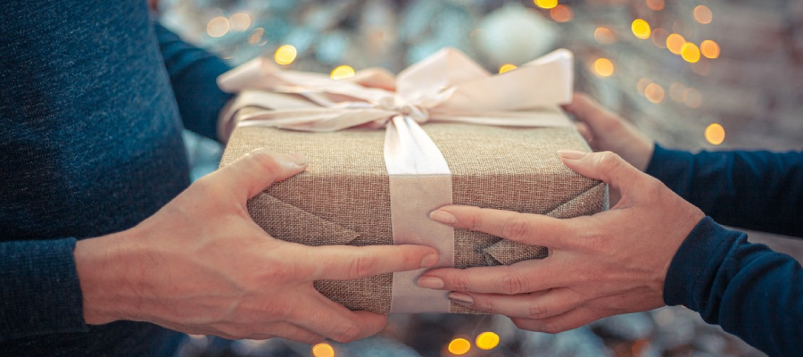 هدیه برای روز دختر