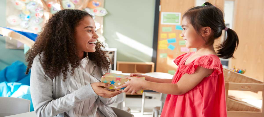 عطر برای معلم ها